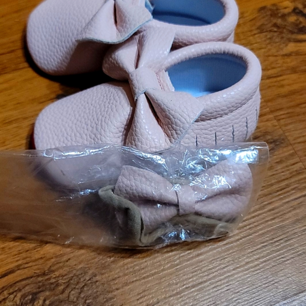 Sandals - Picture 3 of 3
